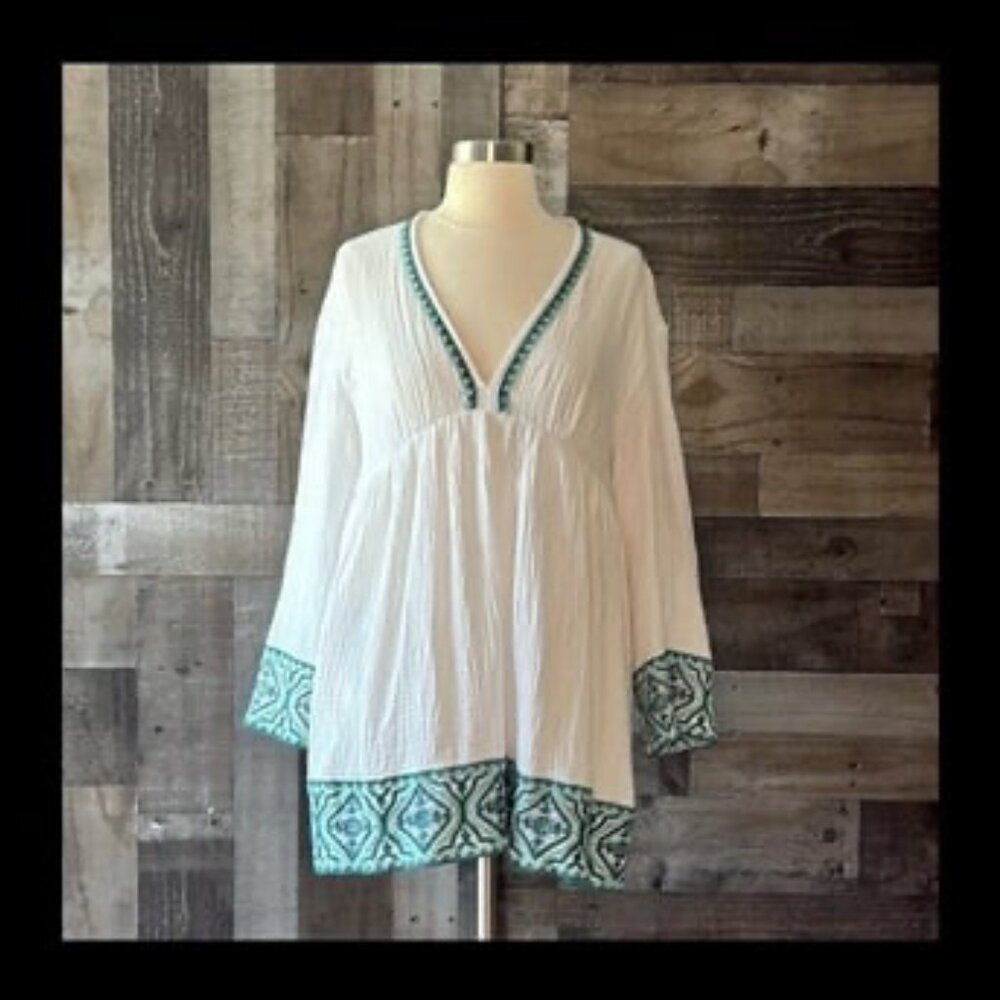 ZARA white peasant dress medium tropical embroidery island girl resortwear beach